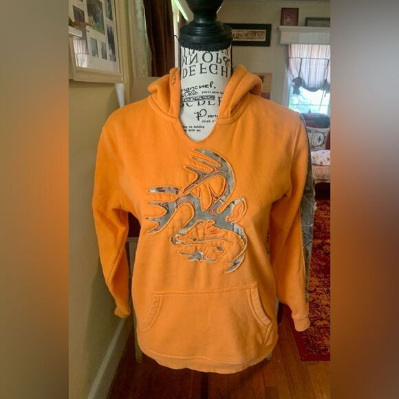 Legendary Whitetail Hoodie Unisex - Picture 3 of 6